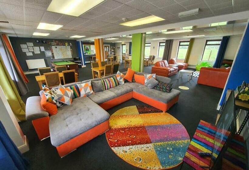 فندق صغير Basecamp Wales