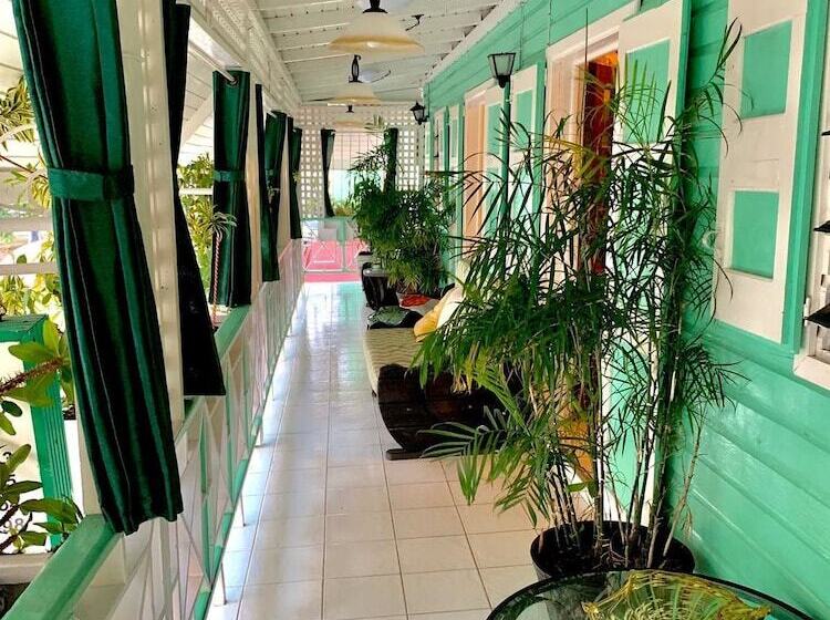 호스텔 Seaview Inn