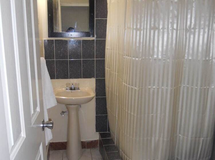 호스텔 Seaview Inn