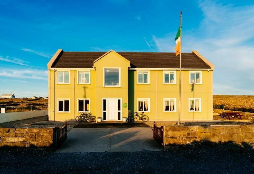 住宿加早餐  Aran Walkers Lodge