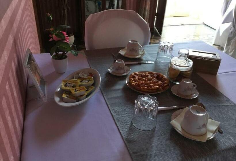 مبيت وإفطار Casa Tonina