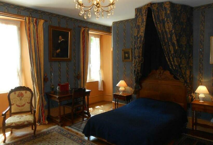 민박 Chateau De Courbelimagne, Raulhac