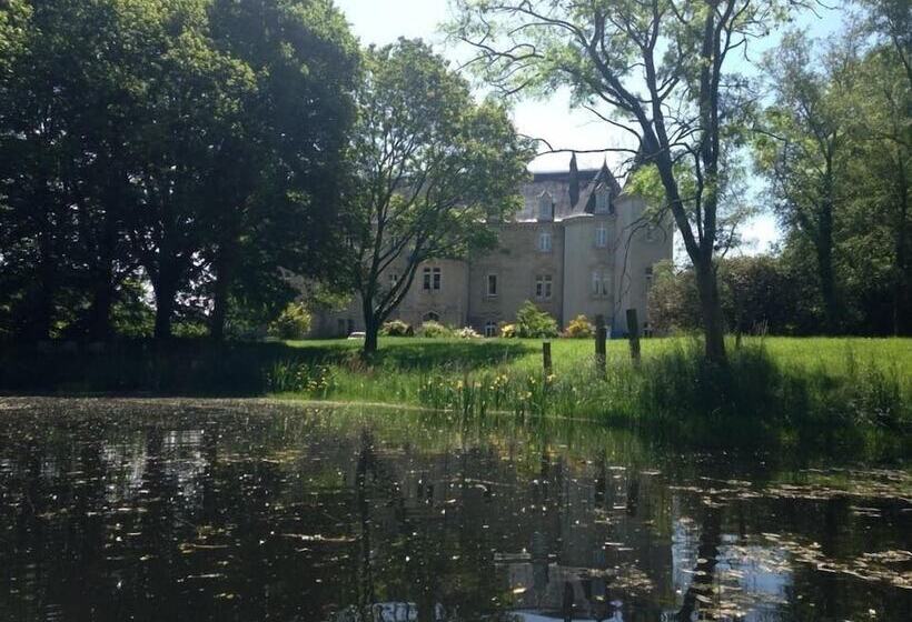 Bed and Breakfast Château De Kervoazec