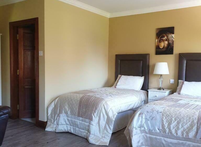 Bed and Breakfast Cloghan Lodge