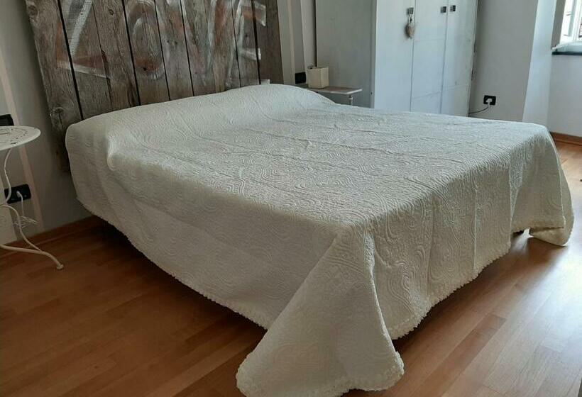 مبيت وإفطار La Luna Nel Borgo