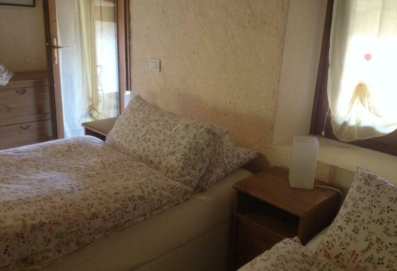 Bed and Breakfast La Tana Del Ghiro