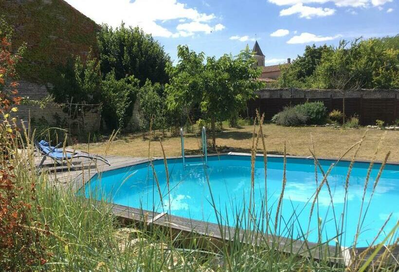 Bed and Breakfast Le Grenier 1 Rue Verte Tusson 16140 France