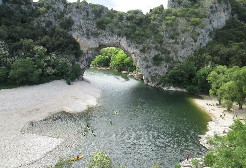 مبيت وإفطار Lou Quinsou Vendu