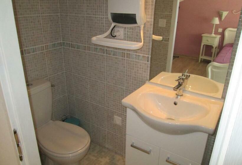 مبيت وإفطار Lou Quinsou Vendu