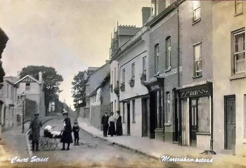 ベッドアンドブレックファースト The Old Post House