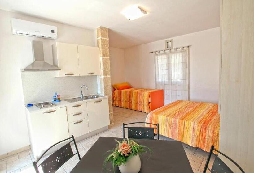 Отель Agriturismo La Collina Degli Ulivi