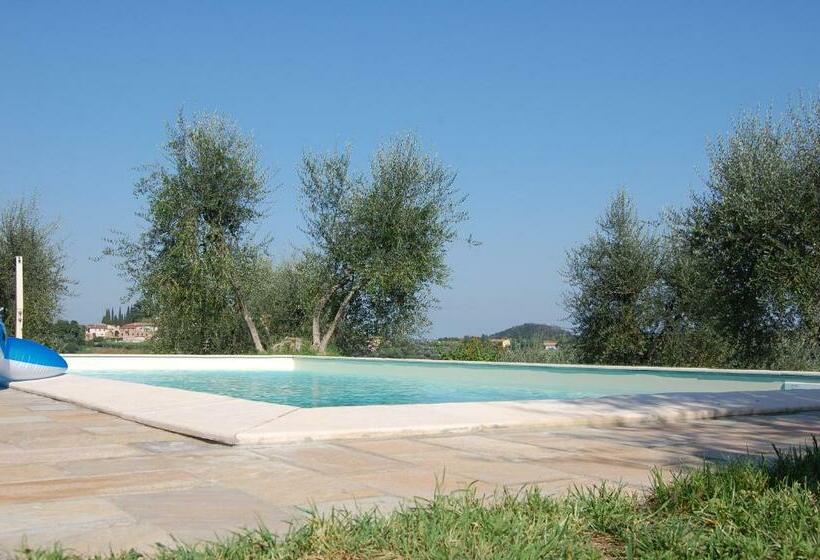 ホテル Agriturismo & Glamping Le Querce