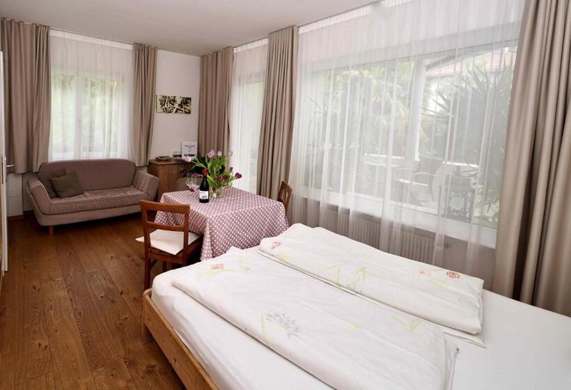 בית מלון כפרי Burgunderhof