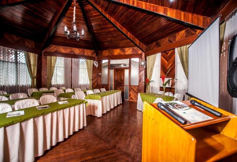 هتل Cabaña Quinta