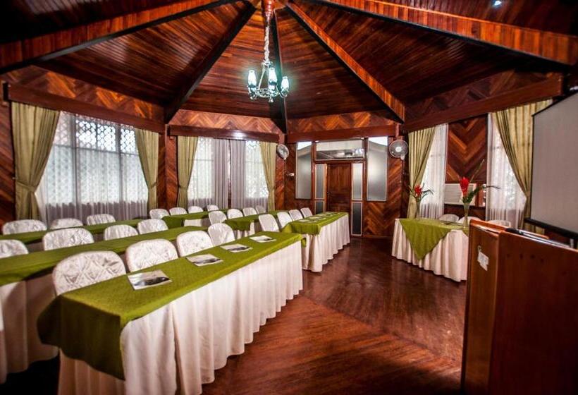 هتل Cabaña Quinta