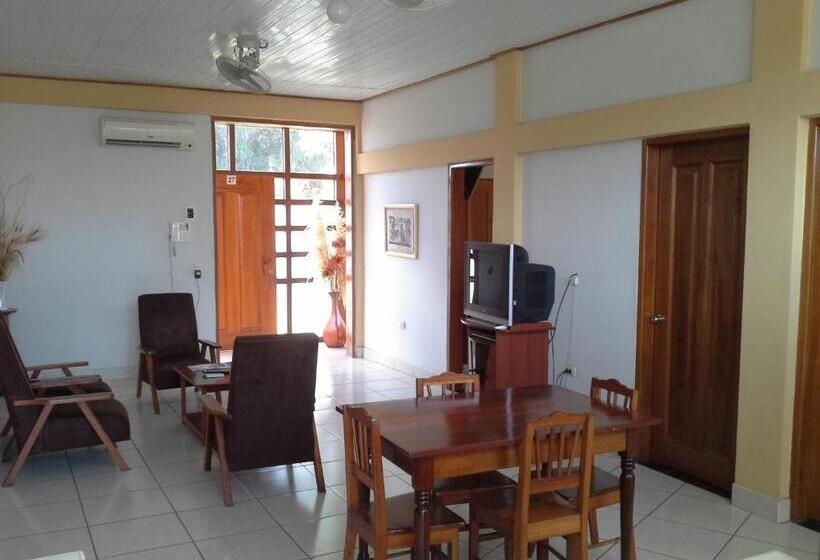 هتل Cabaña Quinta