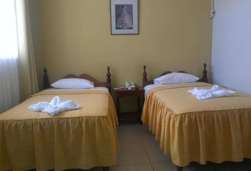 هتل Cabaña Quinta