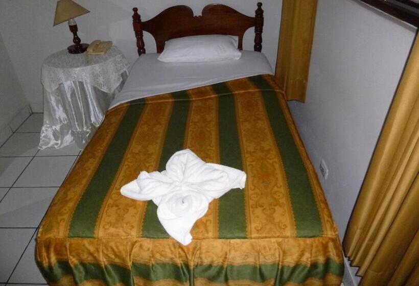 هتل Cabaña Quinta