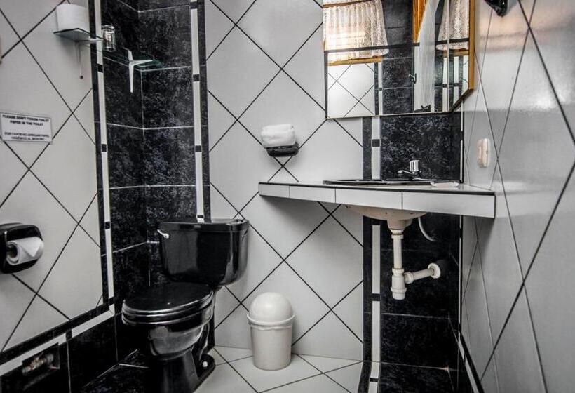 هتل Cabaña Quinta