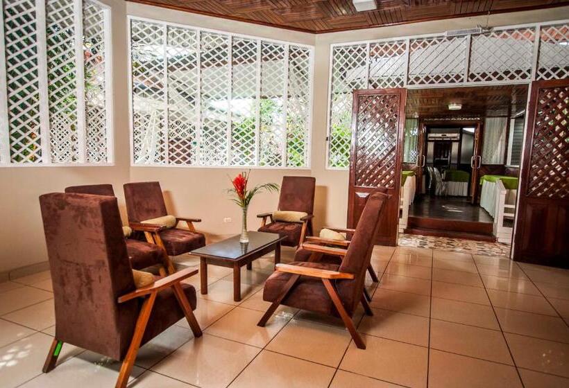 هتل Cabaña Quinta