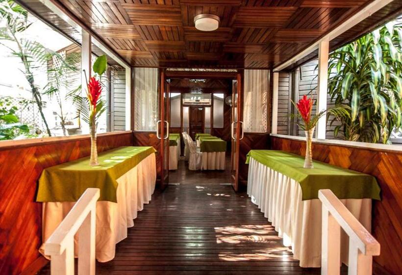 هتل Cabaña Quinta