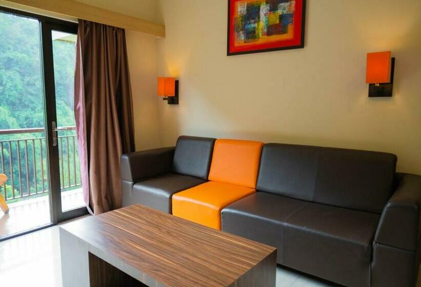 בית מלון כפרי Driam Riverside Resort