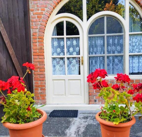 ペンション Helesfa Vendégház