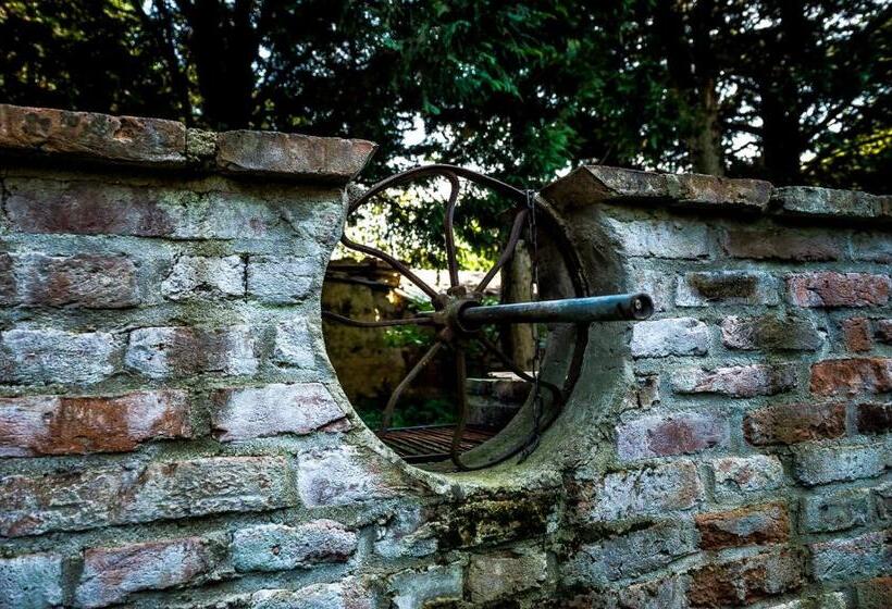 ペンション Helesfa Vendégház