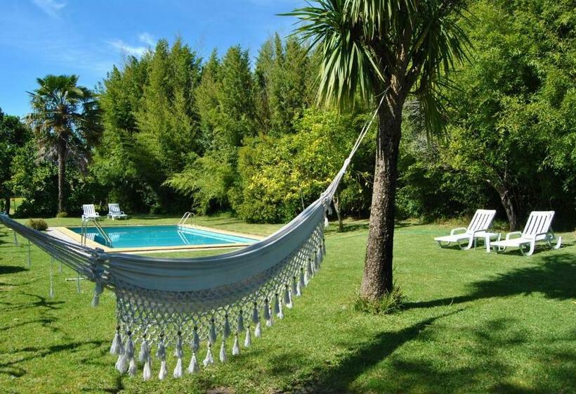 פנסיון Outeiro Tuías Manor House