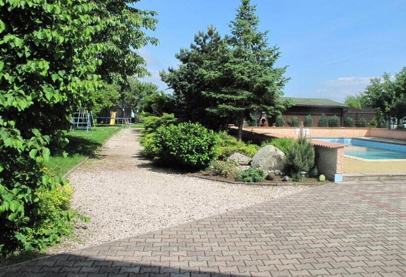 膳宿费 Penzion Habr