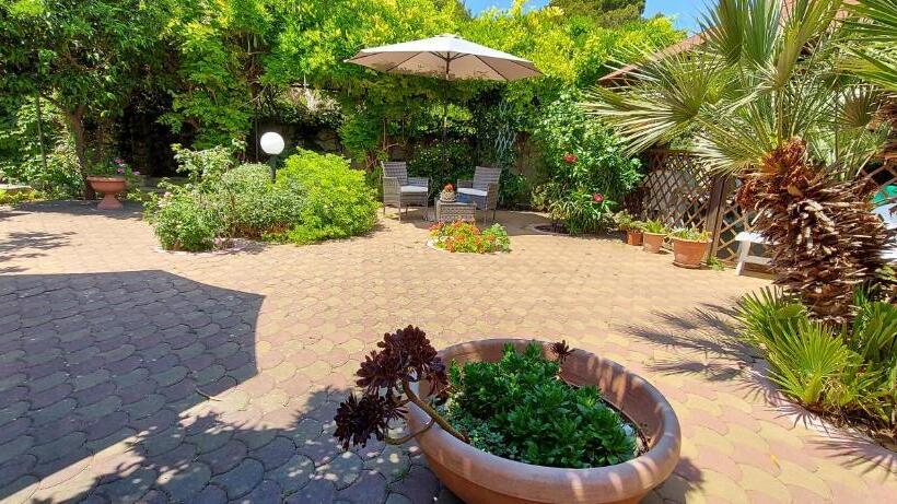 بنسيون Residenza Villa I Nidi