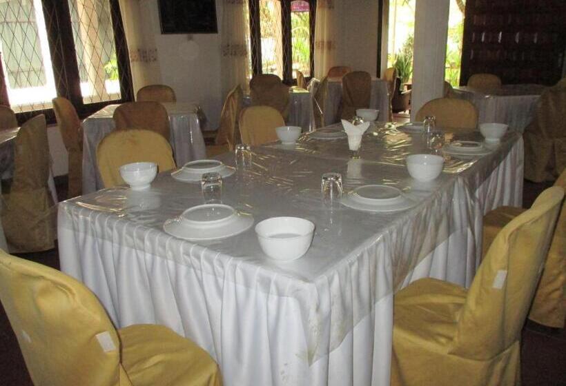 膳宿费 Saranga Holiday Inn