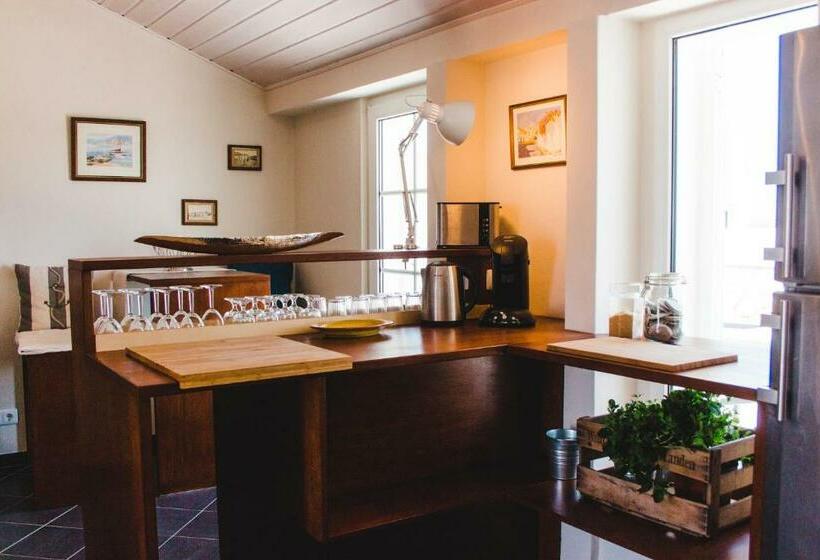 ペンション Torrinha House