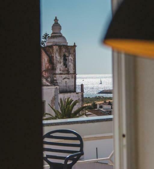 ペンション Torrinha House