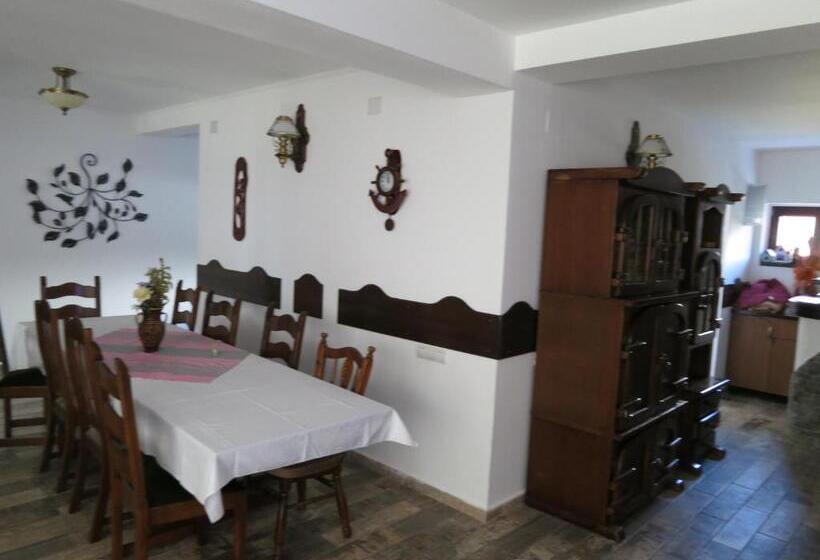 استراحتگاه Cetina