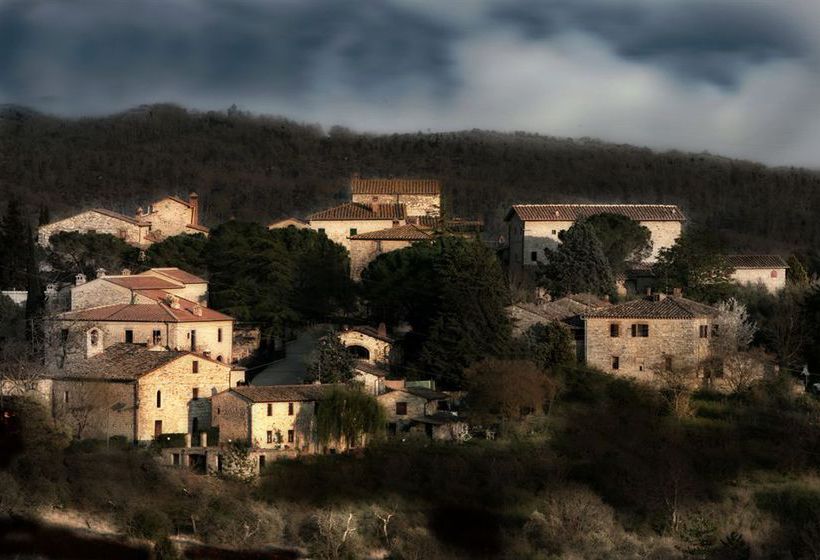 Bed and Breakfast Castellare De Noveschi Resort