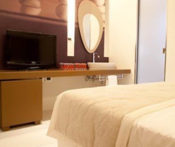 ベッドアンドブレックファースト Face To Face House