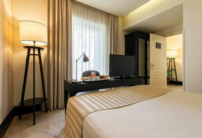 פונדק Profumo Maison Colosseo