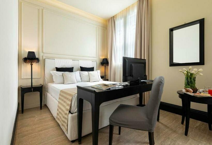 פונדק Profumo Maison Colosseo