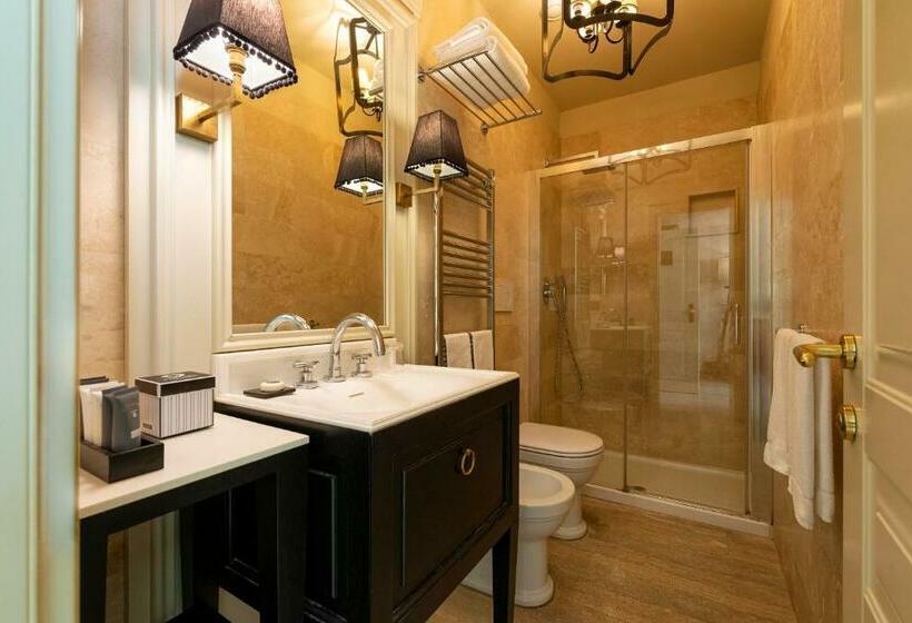 פונדק Profumo Maison Colosseo