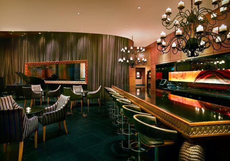 Grand Hyatt Residence