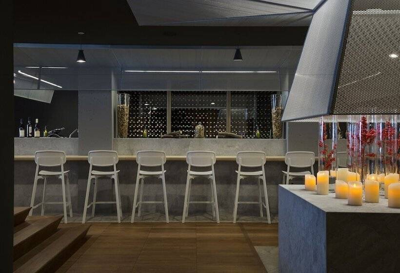 Heliopic Hotel & Spa