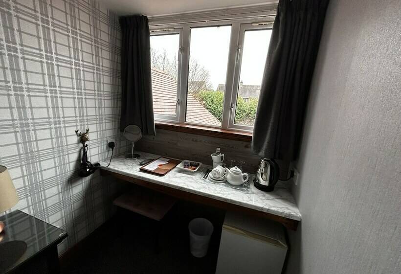 פונדק Acer Lodge Guest House