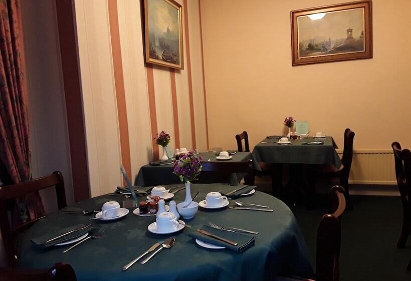 פונדק Acer Lodge Guest House