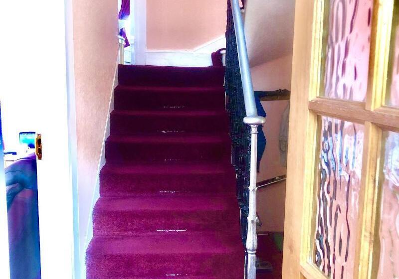 Хостел Dalry Guesthouse