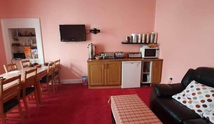 Хостел Dalry Guesthouse