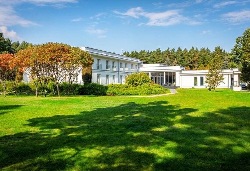 客栈  Perła Leśna Nadarzyn