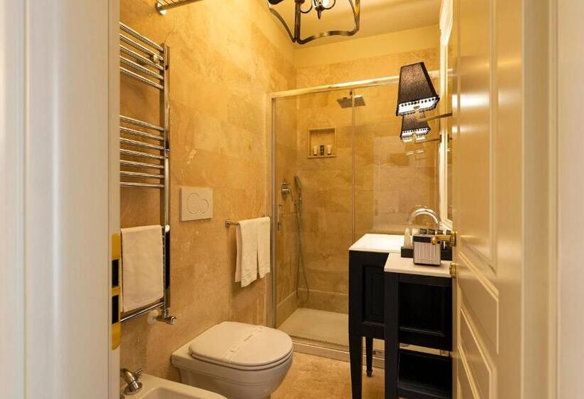 פונדק Profumo Maison Colosseo