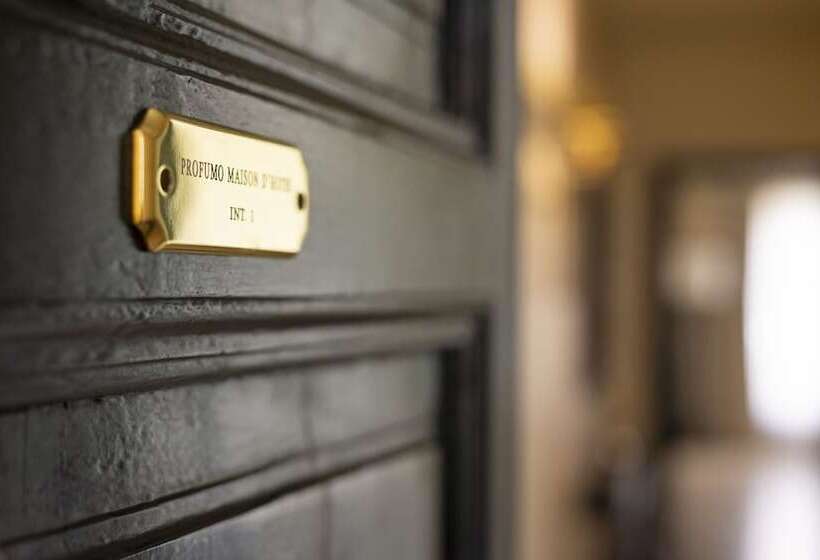 פונדק Profumo Maison Colosseo