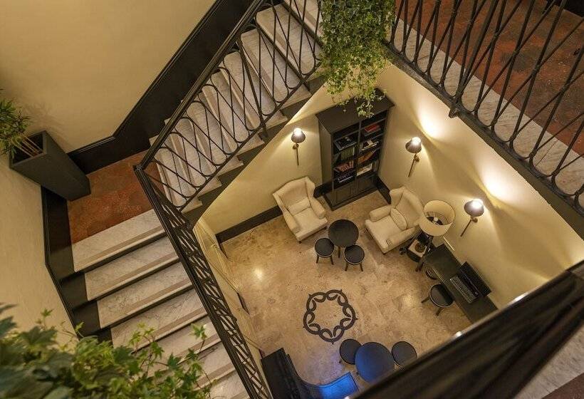 פונדק Profumo Maison Colosseo